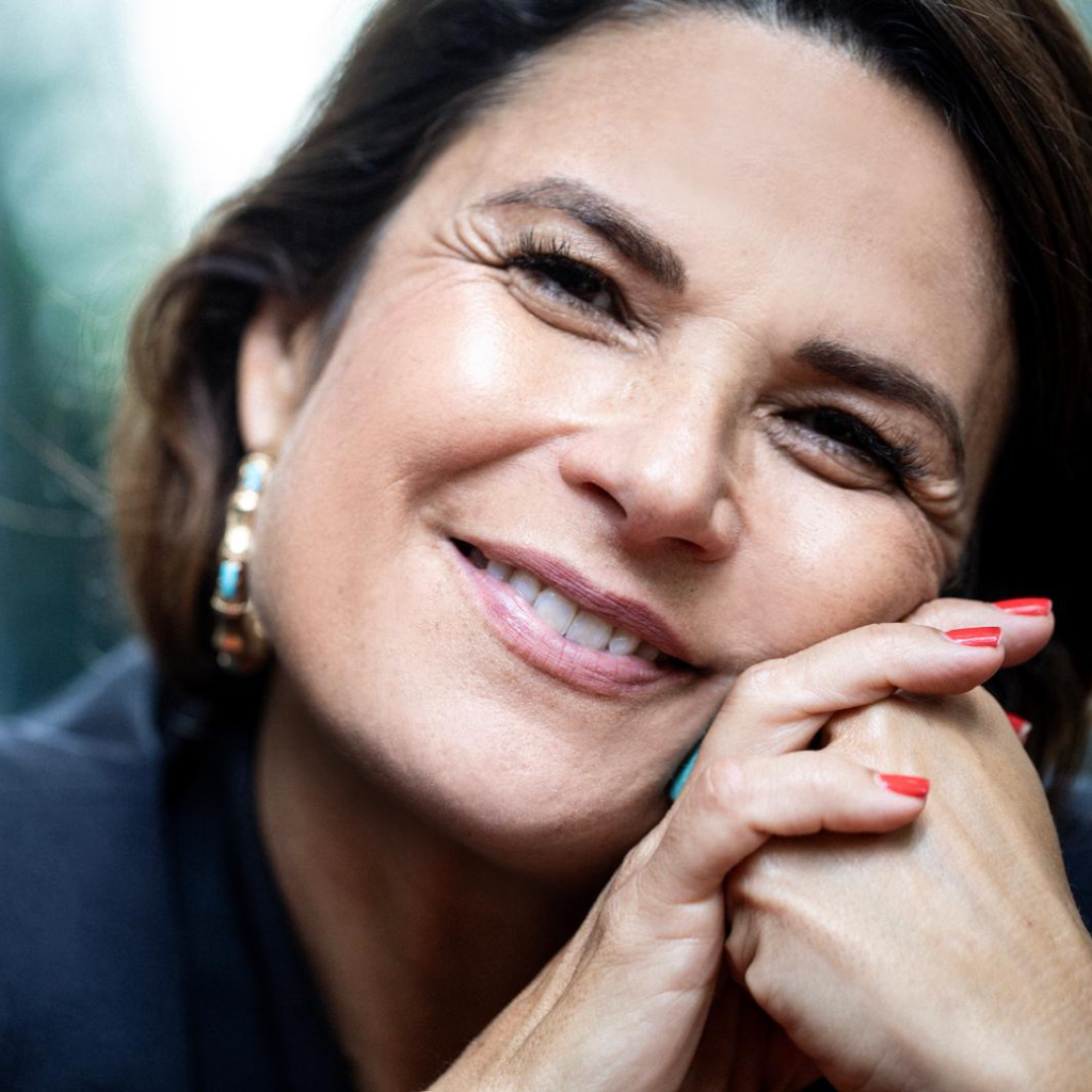 🌞 Le Nouveau Départ de… Julie Mamou-Mani (Mamouz), journaliste et militante du rire